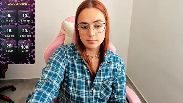 Snapshot of maryluna95 chatting on 22, 1, 2025 maryluna95 online show from 22, 1, 2025