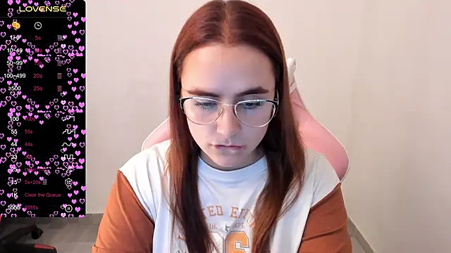 Snapshot of maryluna95 chatting on 10, 2, 2025 maryluna95 online show from 10, 2, 2025
