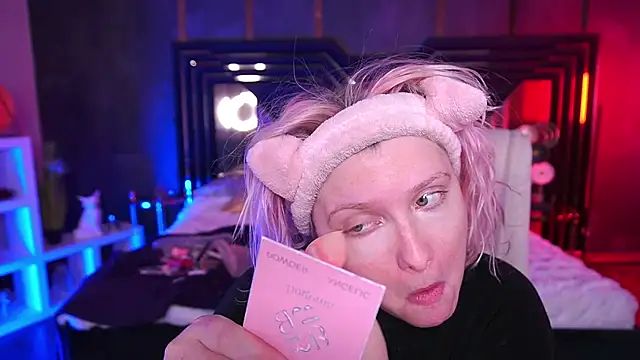 CoolTatis online show from 25, 11, 2025