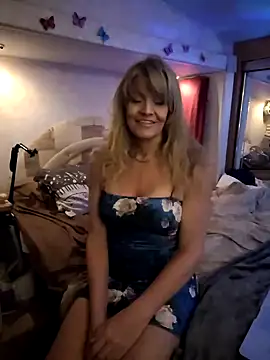 Snapshot of annika_lately chatting on 15, 12, 2024 annika lately online show from 15, 12, 2024