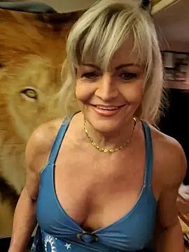 Snapshot of annika_lately chatting on 6, 10, 2025 annika lately online show from 6, 10, 2025