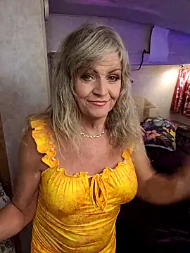 Snapshot of annika_lately chatting on 18, 11, 2025 annika lately online show from 18, 11, 2025