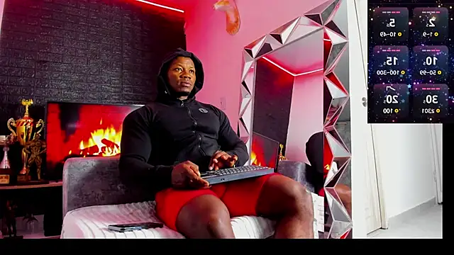 Snapshot of tommike chatting on 23, 2, 2025 tommike online show from 23, 2, 2025