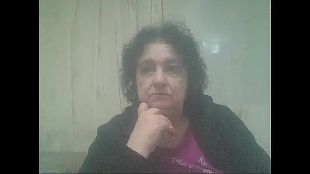 Snapshot of maturekorine chatting on 30, 11, 2025 maturekorine online show from 30, 11, 2025