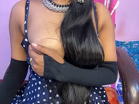 Snapshot of roshni-5 chatting on 5, 3, 2025 roshni-5 online show from 5, 3, 2025