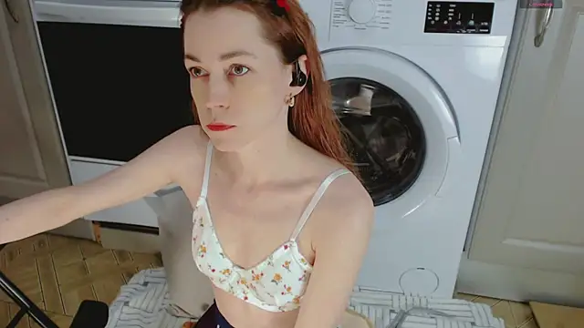 Amina Barbarian online show from 22, 9, 2025