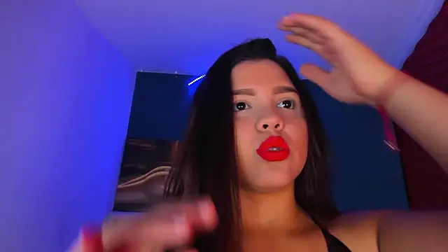 Elsalombardi  online show from 7, 3, 2025