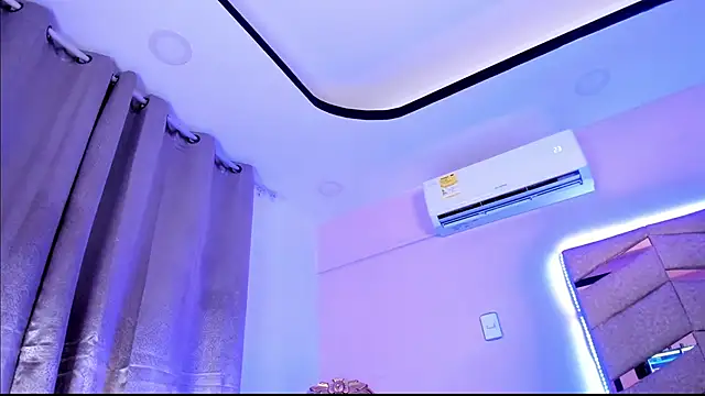 Elsalombardi  online show from 21, 3, 2025