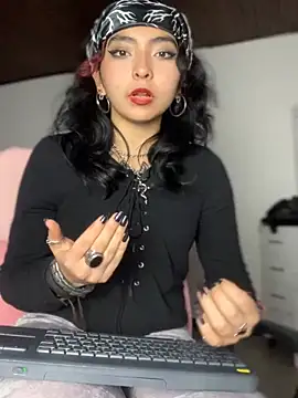  Gothiccbitch  online show from 14, 1, 2025