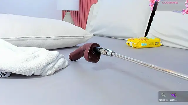 Snapshot of kristal_blond chatting on 11, 1, 2025 kristal blond online show from 11, 1, 2025