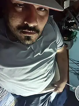 Snapshot of GILBERTHOR92 chatting on 15, 11, 2025 GILBERTHOR92 online show from 15, 11, 2025