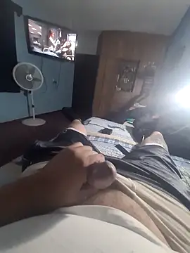 GILBERTHOR92 online show from 6, 2, 2026