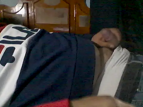 Snapshot of GILBERTHOR92 chatting on 10, 4, 2026 GILBERTHOR92 online show from 10, 4, 2026