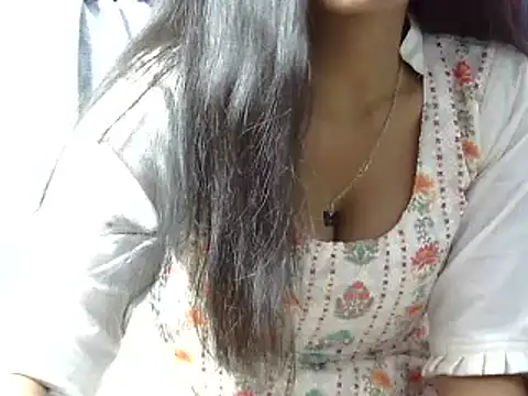 momo lov online show from 20, 1, 2025