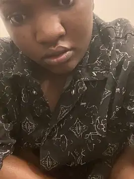 Snapshot of sweet18creamybigpussy chatting on 15, 12, 2025 sweet18creamybigpussy online show from 15, 12, 2025