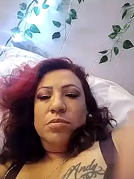 Snapshot of Erotic_nayma chatting on 31, 12, 2024 Erotic nayma online show from 31, 12, 2024