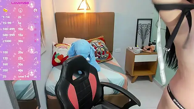 Snapshot of delilaquinn chatting on 19, 12, 2024 delilaquinn online show from 19, 12, 2024