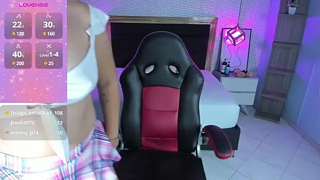 Snapshot of delilaquinn chatting on 22, 3, 2025 delilaquinn online show from 22, 3, 2025