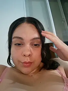 Snapshot of AllyTell chatting on 18, 11, 2025 AllyTell online show from 18, 11, 2025