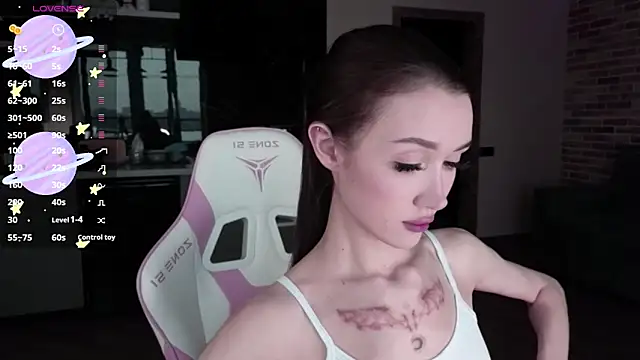 Snapshot of sweetiebones chatting on 12, 2, 2025 sweetiebones online show from 12, 2, 2025