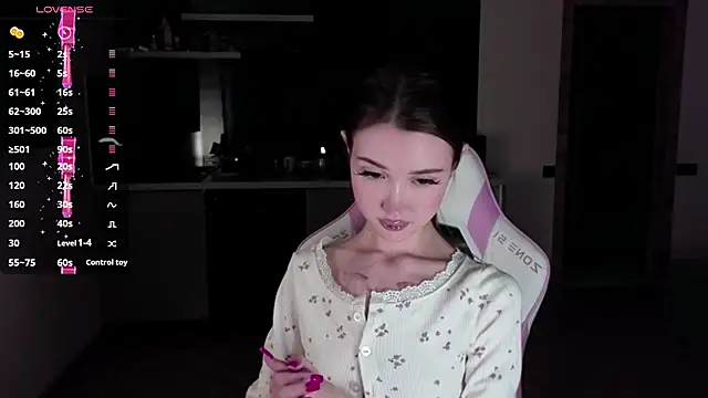 Snapshot of sweetiebones chatting on 25, 2, 2025 sweetiebones online show from 25, 2, 2025