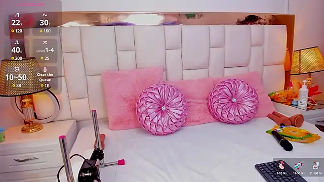 CahitlinBell online show from 6, 2, 2025