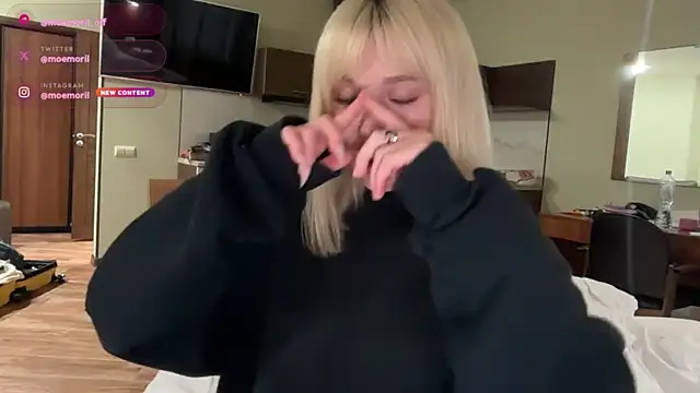 Snapshot of Golden_Aline chatting on 6, 7, 2026 Golden Aline online show from 6, 7, 2026
