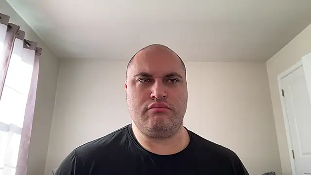 SluggishChase99 online show from 16, 12, 2025