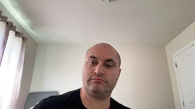 SluggishChase99 online show from 28, 5, 2026