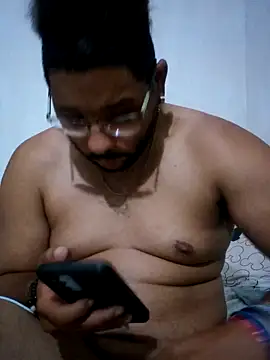 Snapshot of Dj-yefri-pauta chatting on 14, 7, 2026 Dj-yefri-pauta online show from 14, 7, 2026