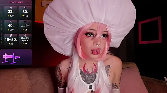 Elettra Rou online show from 5, 11, 2025