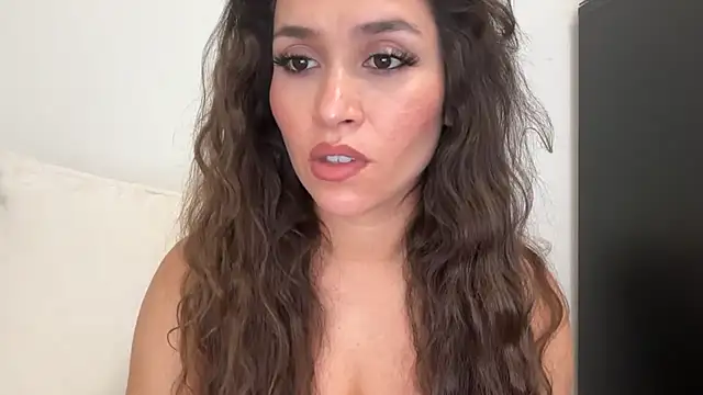 Snapshot of YingxYang69 chatting on 12, 9, 2025 YingxYang69 online show from 12, 9, 2025