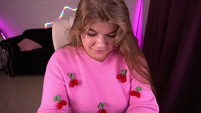 Snapshot of GabbieJay chatting on 18, 11, 2025 GabbieJay online show from 18, 11, 2025