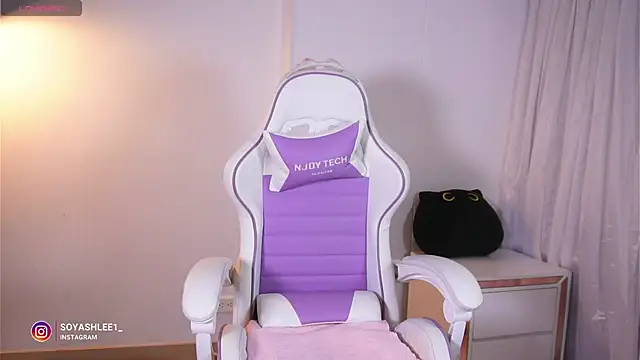 ashley2004 x online show from 23, 3, 2026