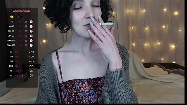 Snapshot of TinaWince chatting on 2, 12, 2024 TinaWince online show from 2, 12, 2024