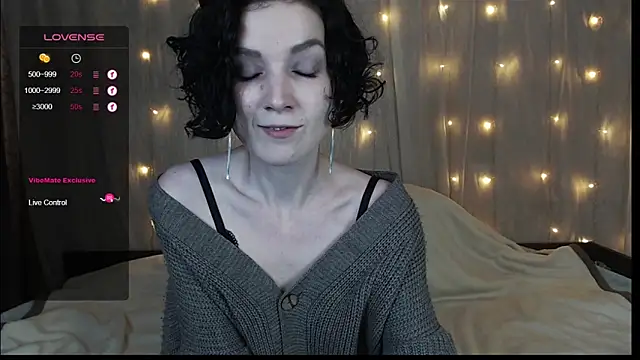 Snapshot of TinaWince chatting on 13, 12, 2024 TinaWince online show from 13, 12, 2024