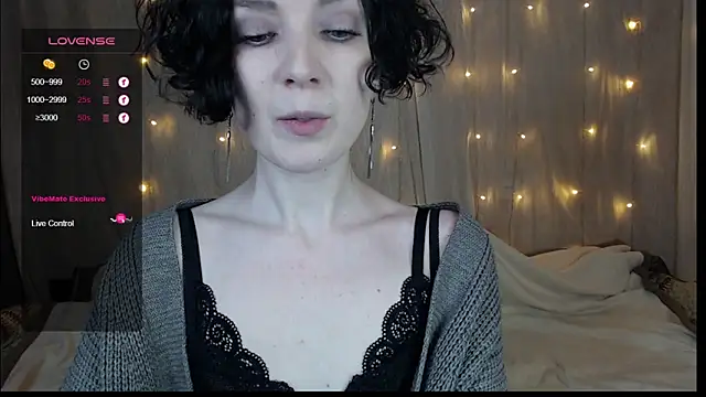 Snapshot of TinaWince chatting on 8, 1, 2025 TinaWince online show from 8, 1, 2025