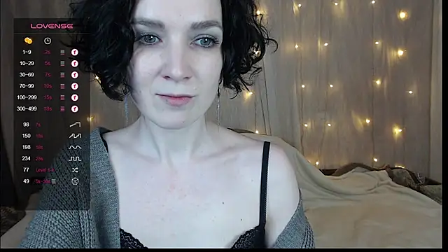 Snapshot of TinaWince chatting on 11, 1, 2025 TinaWince online show from 11, 1, 2025