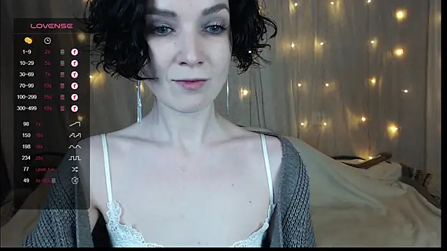 Snapshot of TinaWince chatting on 12, 1, 2025 TinaWince online show from 12, 1, 2025