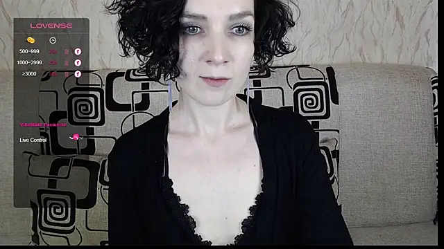 Snapshot of TinaWince chatting on 6, 2, 2025 TinaWince online show from 6, 2, 2025