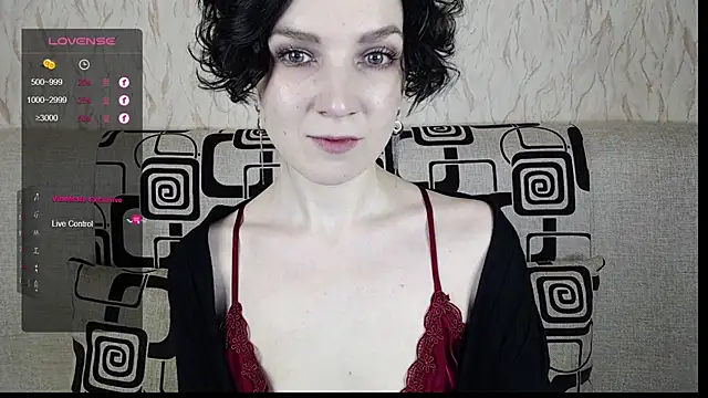 Snapshot of TinaWince chatting on 1, 3, 2025 TinaWince online show from 1, 3, 2025