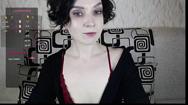 Snapshot of TinaWince chatting on 1, 3, 2025 TinaWince online show from 1, 3, 2025