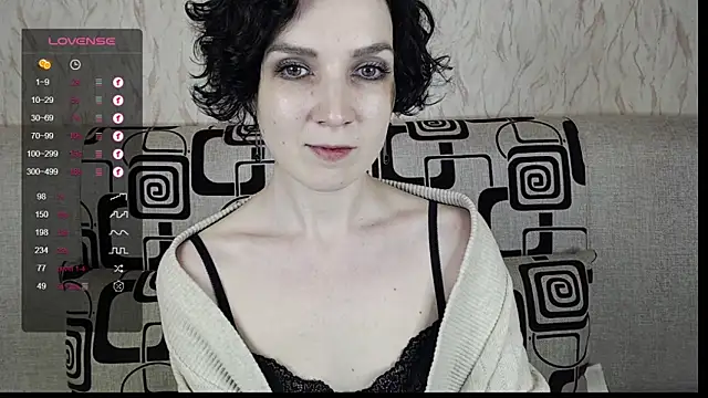 Snapshot of TinaWince chatting on 6, 3, 2025 TinaWince online show from 6, 3, 2025