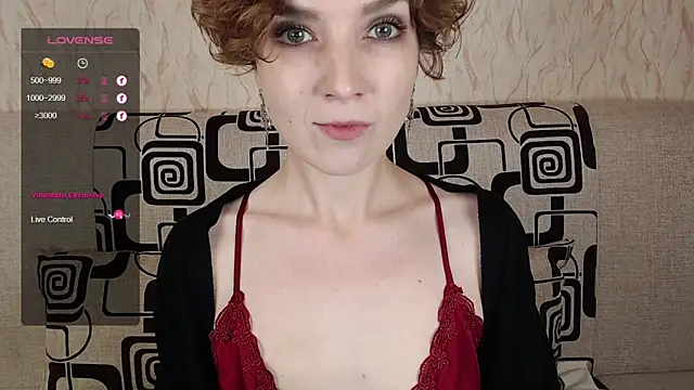 Snapshot of TinaWince chatting on 21, 9, 2025 TinaWince online show from 21, 9, 2025