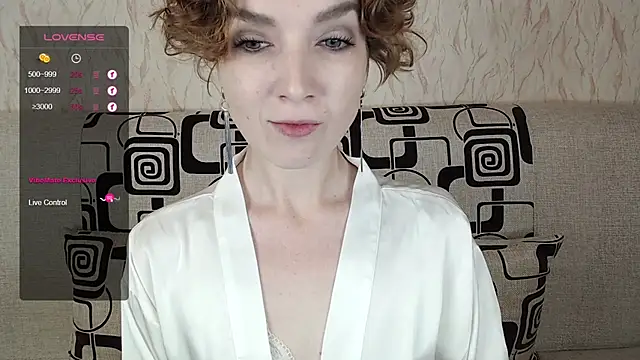 Snapshot of TinaWince chatting on 3, 10, 2025 TinaWince online show from 3, 10, 2025