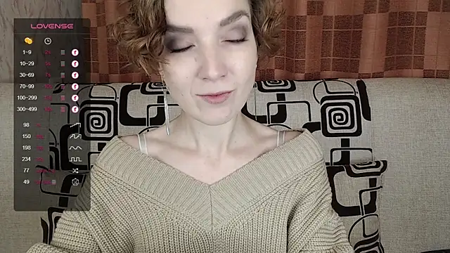 Snapshot of TinaWince chatting on 1, 11, 2025 TinaWince online show from 1, 11, 2025