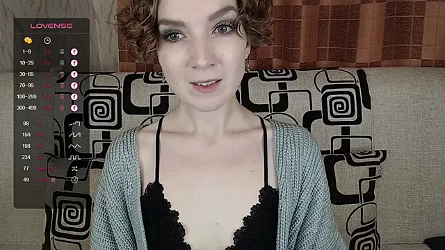 Snapshot of TinaWince chatting on 7, 11, 2025 TinaWince online show from 7, 11, 2025