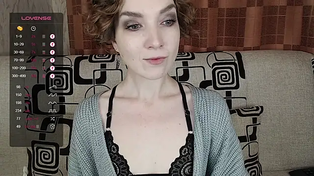 Snapshot of TinaWince chatting on 13, 11, 2025 TinaWince online show from 13, 11, 2025