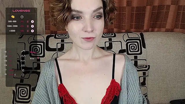 Snapshot of TinaWince chatting on 27, 11, 2025 TinaWince online show from 27, 11, 2025