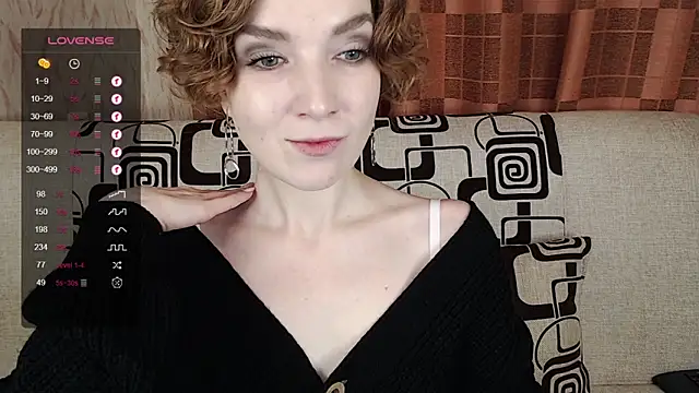 Snapshot of TinaWince chatting on 29, 11, 2025 TinaWince online show from 29, 11, 2025